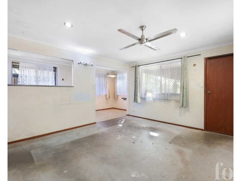 57 Nalkari Street, Coombabah QLD 4216