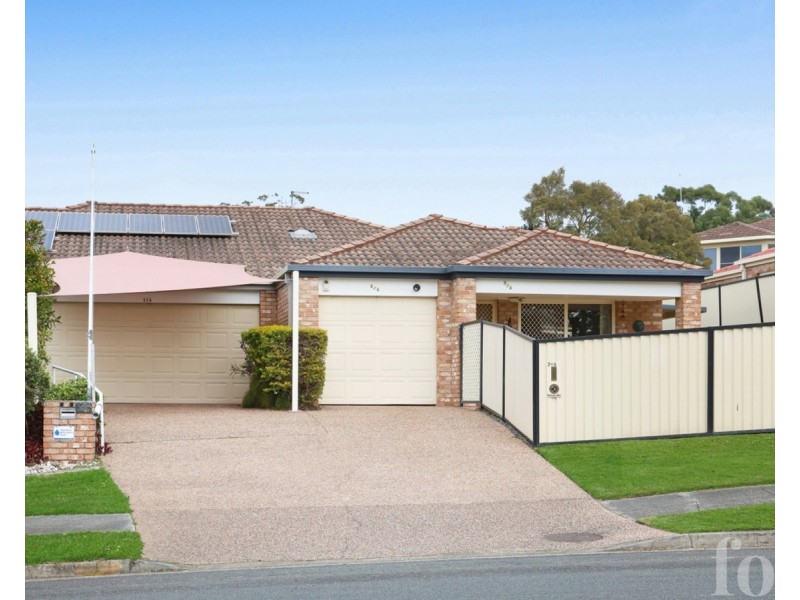 2/4 Usher Avenue, Labrador QLD 4215