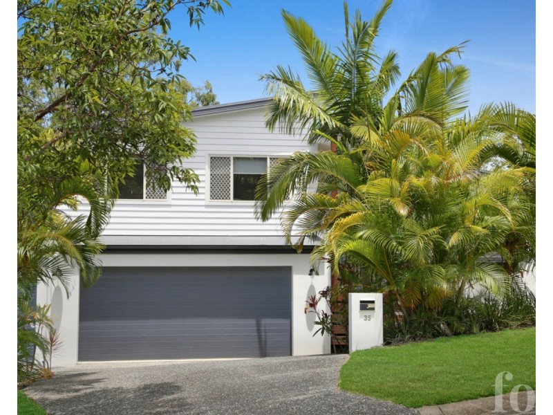 35 Sky Royal Terrace, Burleigh Heads QLD 4220