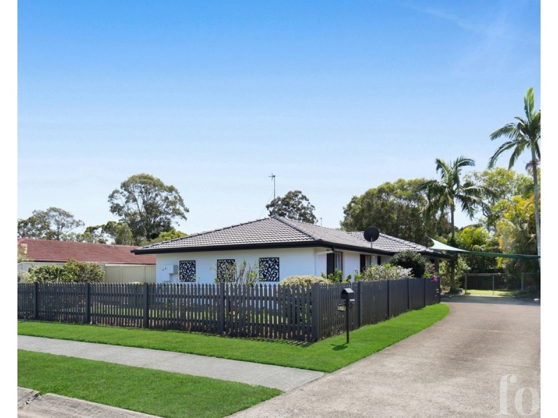 1/9 Stephenson Street, Labrador QLD 4215