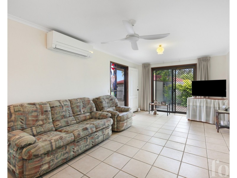 2/4 Stephenson Street, Labrador QLD 4215