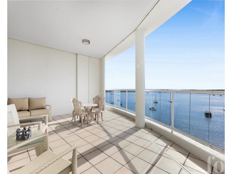 33/242 Marine Parade, Labrador QLD 4215