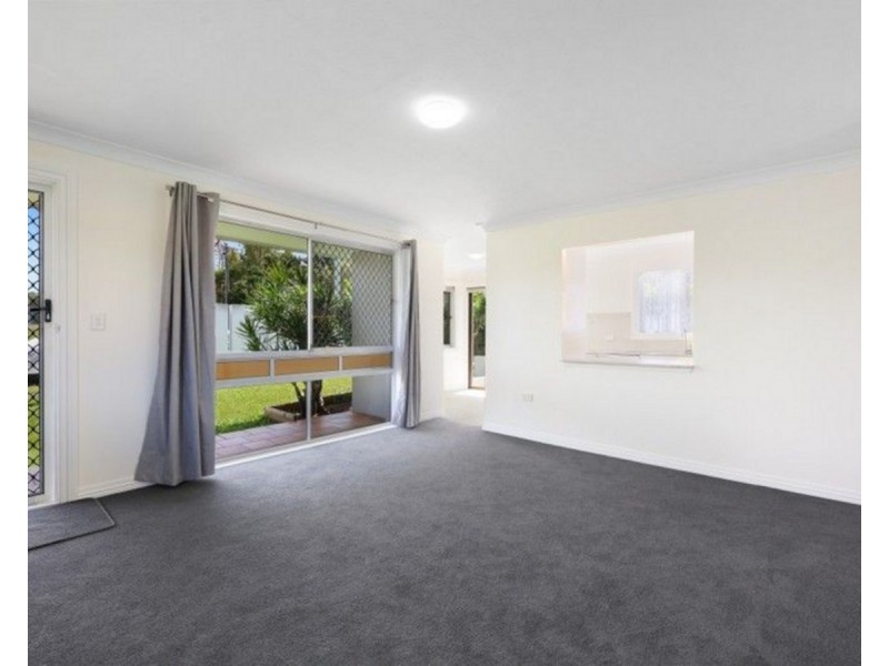 26 Jimmieson Avenue, Labrador QLD 4215