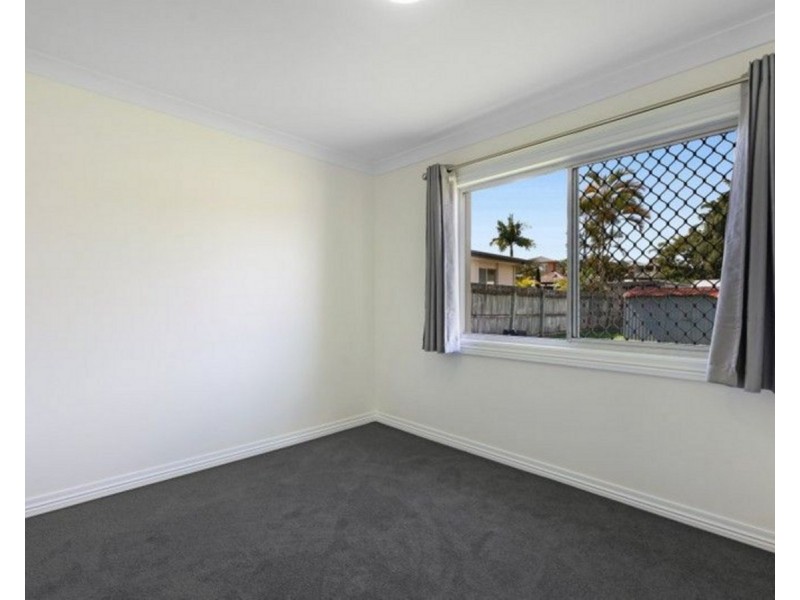 26 Jimmieson Avenue, Labrador QLD 4215