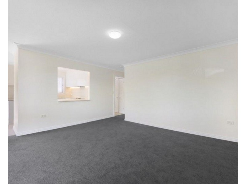 26 Jimmieson Avenue, Labrador QLD 4215