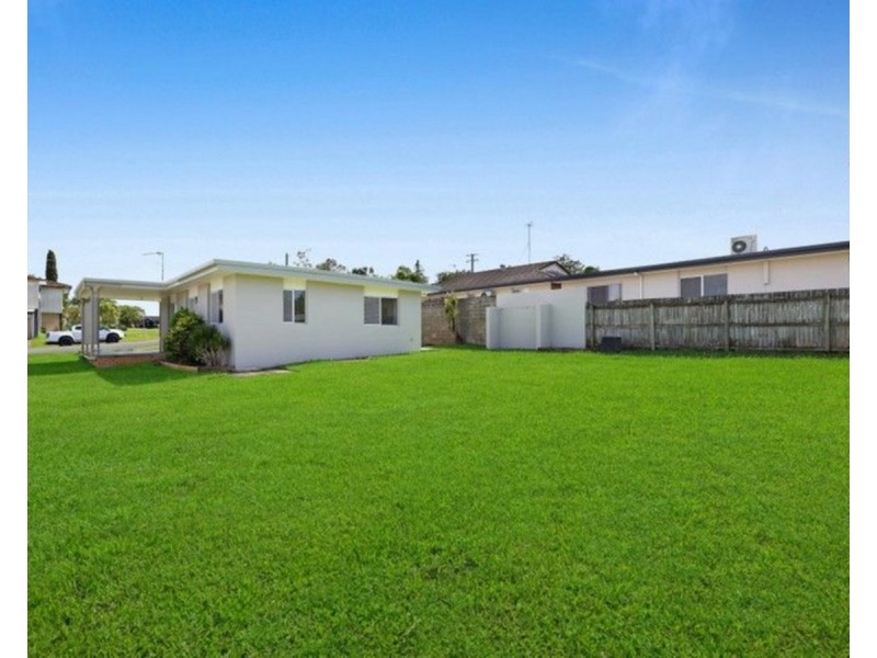 26 Jimmieson Avenue, Labrador QLD 4215