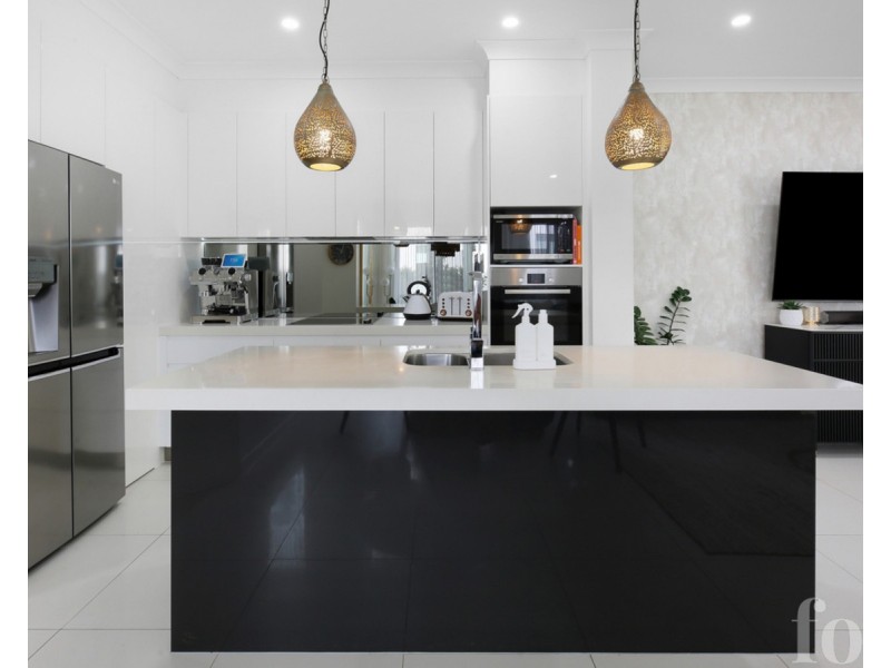 2/33 Parr Street, Biggera Waters QLD 4216