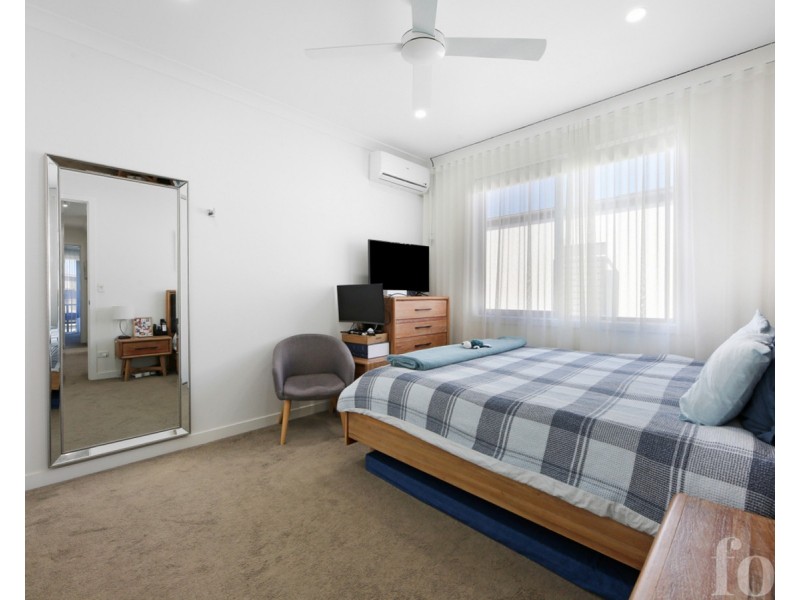 2/33 Parr Street, Biggera Waters QLD 4216