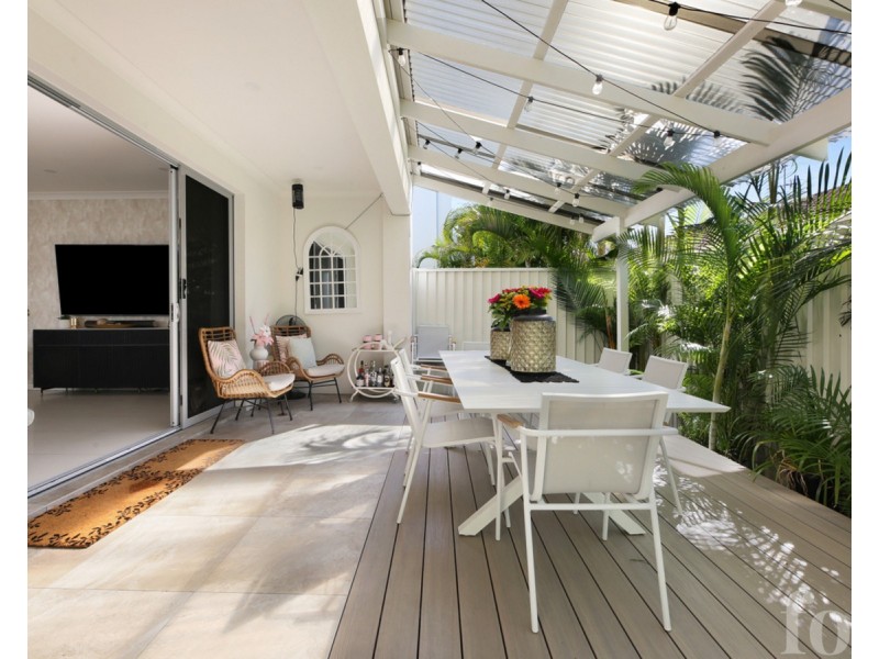 2/33 Parr Street, Biggera Waters QLD 4216