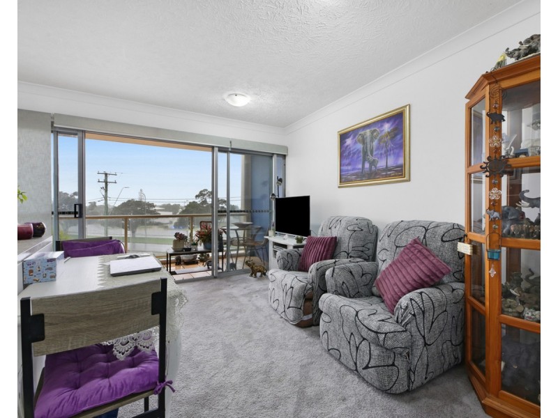 31/106-108 Marine Parade, Southport QLD 4215