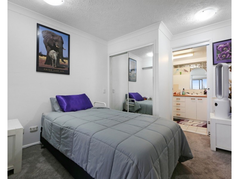 31/106-108 Marine Parade, Southport QLD 4215