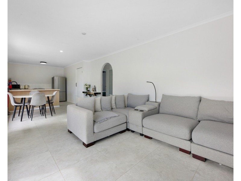 1/9 Jean Street, Labrador QLD 4215