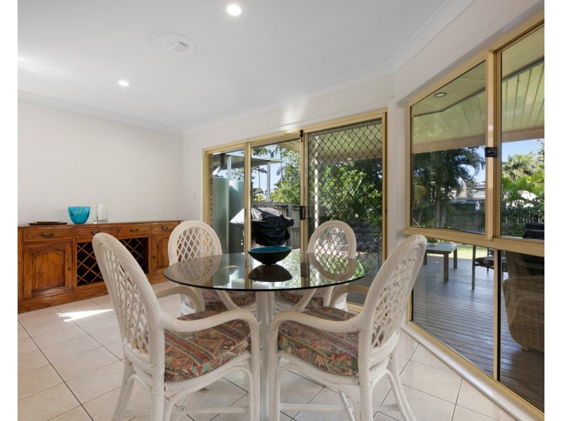 37 Ernest Street, Labrador QLD 4215