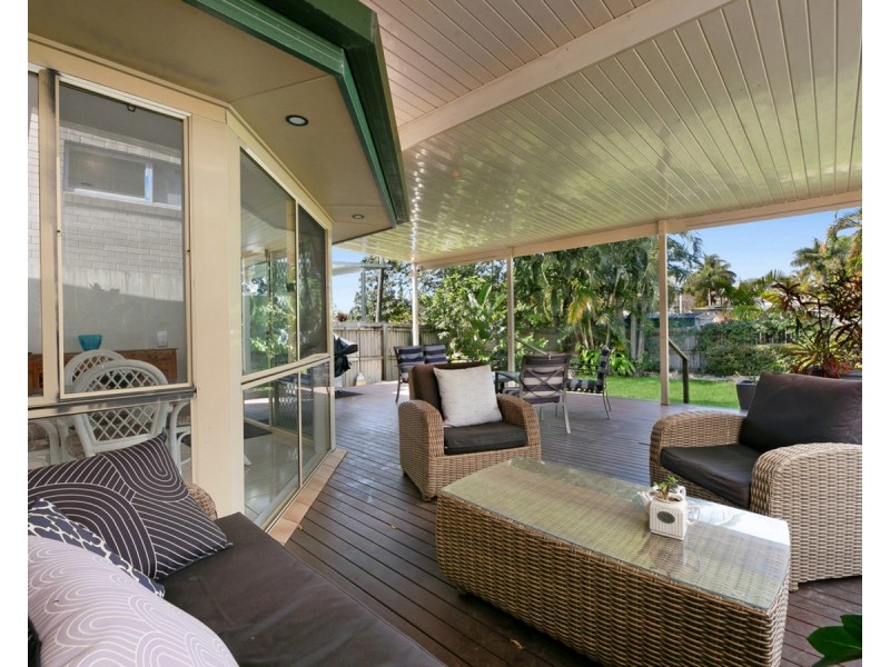37 Ernest Street, Labrador QLD 4215