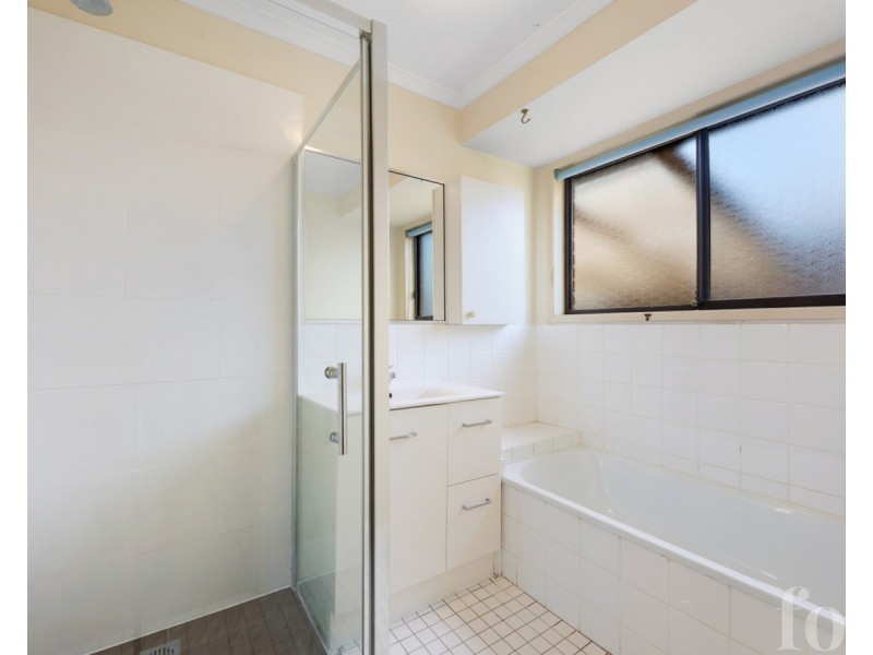 1/271 Government Road, Labrador QLD 4215