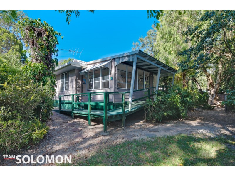 3 Moonah Street, Coochiemudlo Island QLD 4184