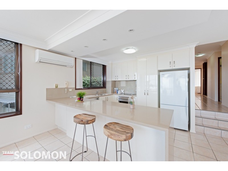 2/115 Shore Street North, Cleveland QLD 4163