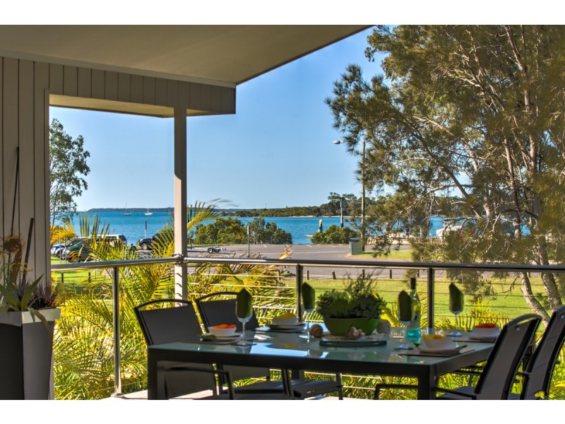 10 White Street, Victoria Point QLD 4165