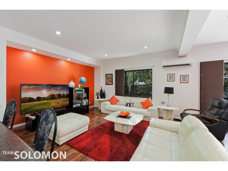 14 Carefree Street, Coochiemudlo Island QLD 4184