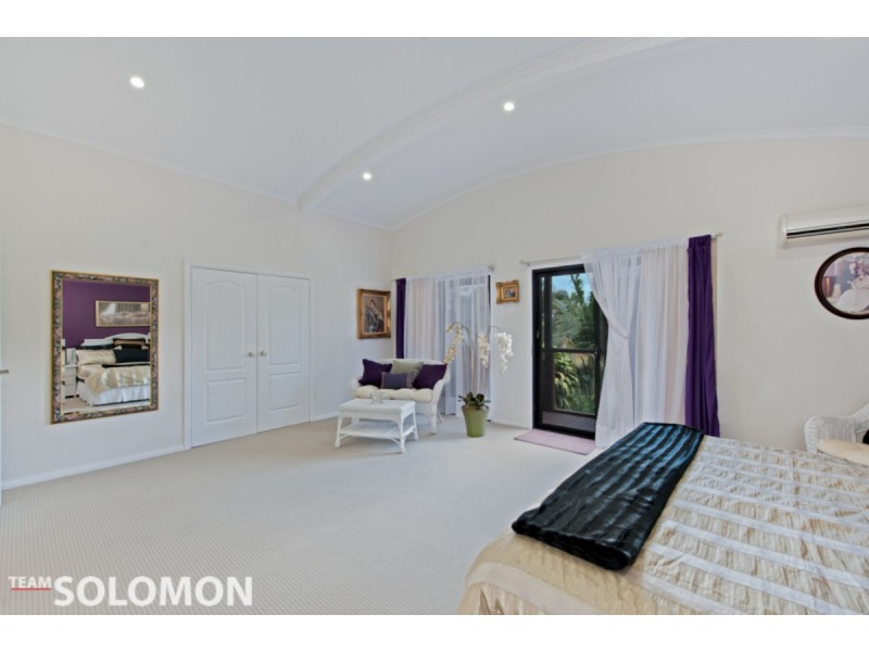 14 Carefree Street, Coochiemudlo Island QLD 4184