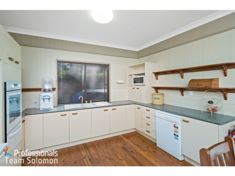 10 Carefree Street, Coochiemudlo Island QLD 4184