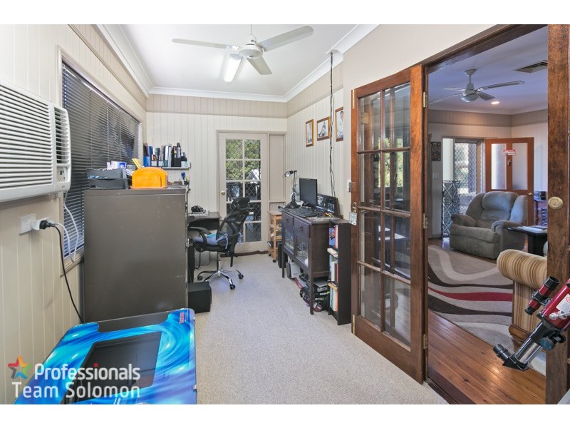 10 Carefree Street, Coochiemudlo Island QLD 4184