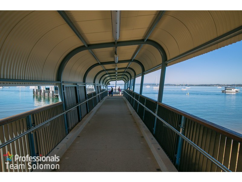 10 Carefree Street, Coochiemudlo Island QLD 4184