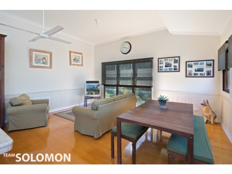 1 Kingfisher Street, Coochiemudlo Island QLD 4184