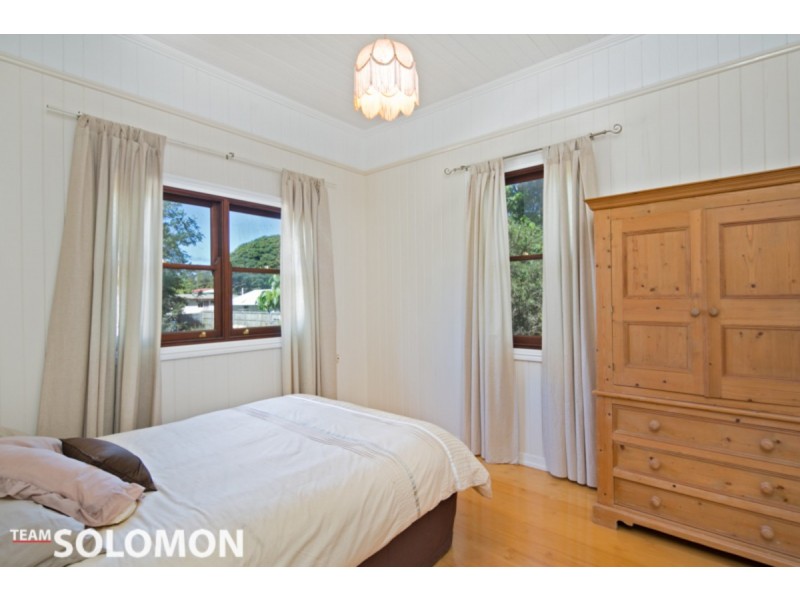 1 Kingfisher Street, Coochiemudlo Island QLD 4184