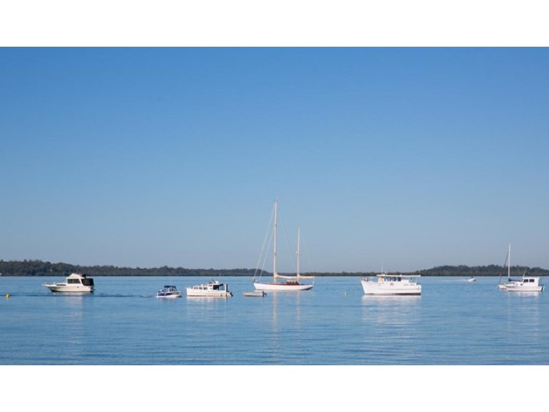 3 Carefree Street, Coochiemudlo Island QLD 4184