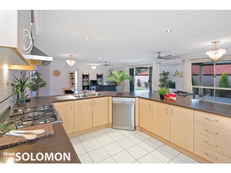 21 Adam Street, Cleveland QLD 4163