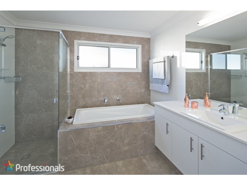 4/16 Bainbridge Street, Ormiston QLD 4160