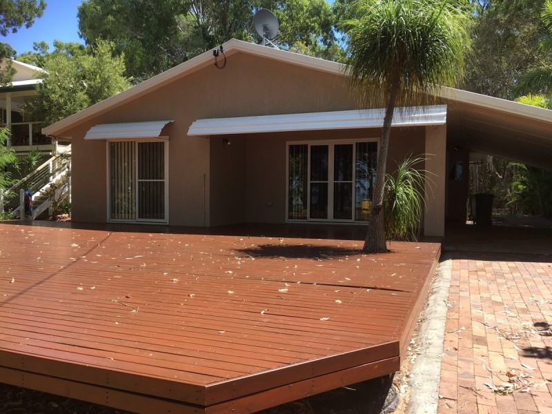 34 Victoria Parade South, Coochiemudlo Island QLD 4184