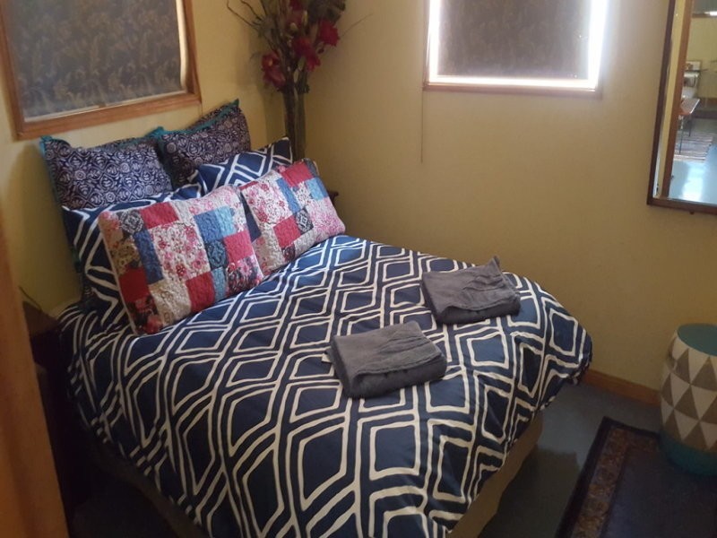 2 Heath Street, Macleay Island QLD 4184