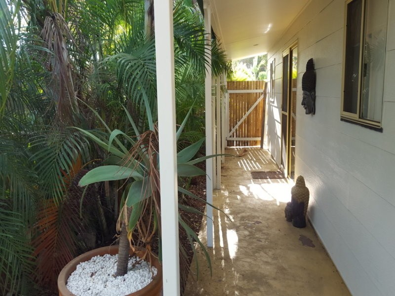 2 Heath Street, Macleay Island QLD 4184