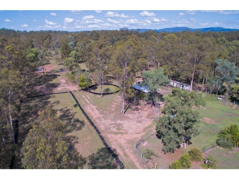 29 Sippels Road, Grandchester QLD 4340
