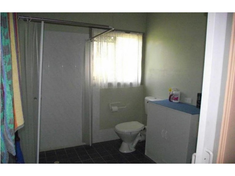 34 Noyes Parade, Karragarra Island QLD 4184