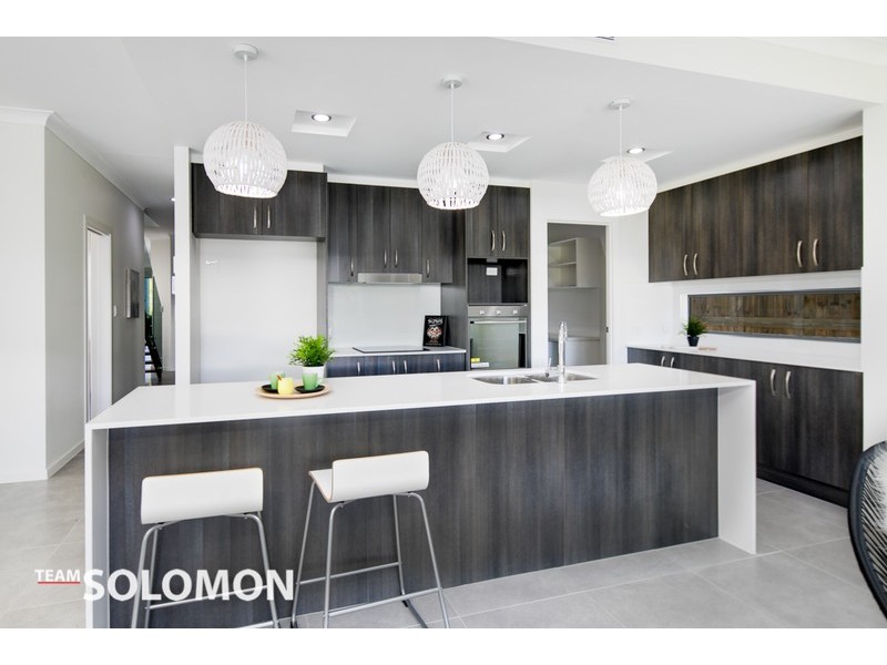 20 Sandalwood Street, Thornlands QLD 4164