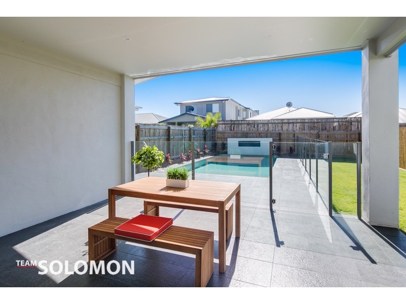 20 Sandalwood Street, Thornlands QLD 4164