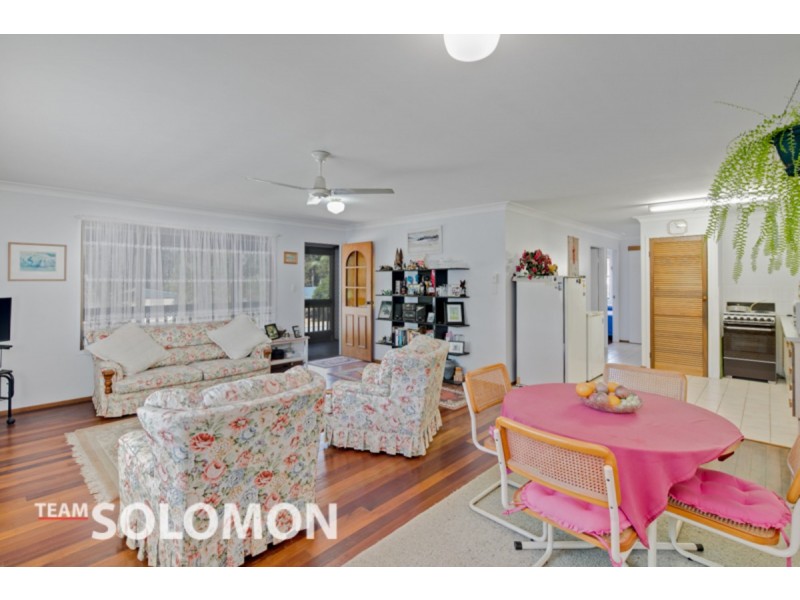 21 Mareela Street, Coochiemudlo Island QLD 4184