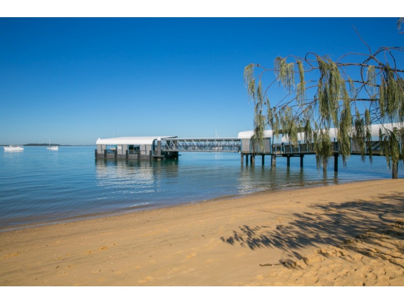 21 Mareela Street, Coochiemudlo Island QLD 4184