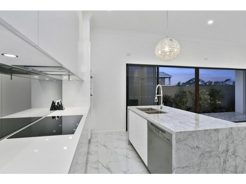 3/285 Main Road, Wellington Point QLD 4160