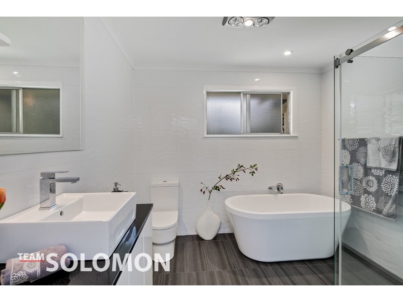 2 Tantani Street, Manly West QLD 4179