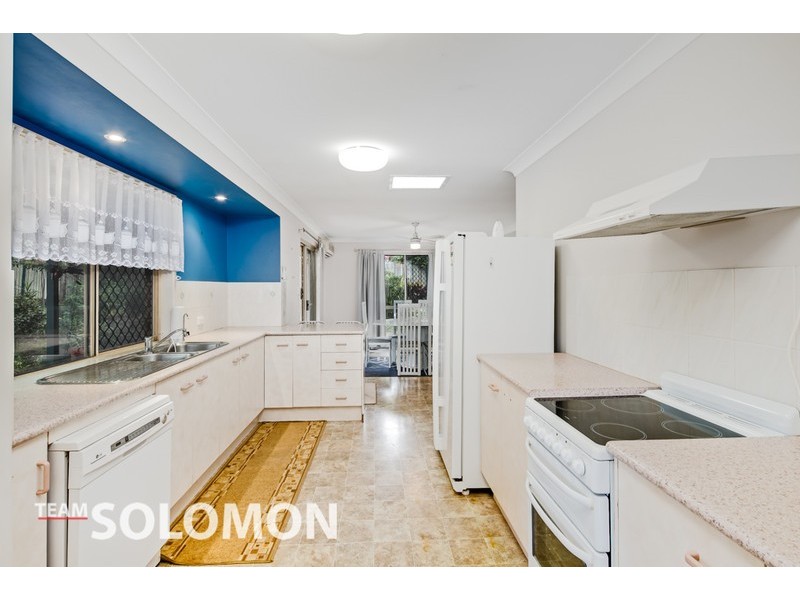 17 Falkirk Parade, Redland Bay QLD 4165