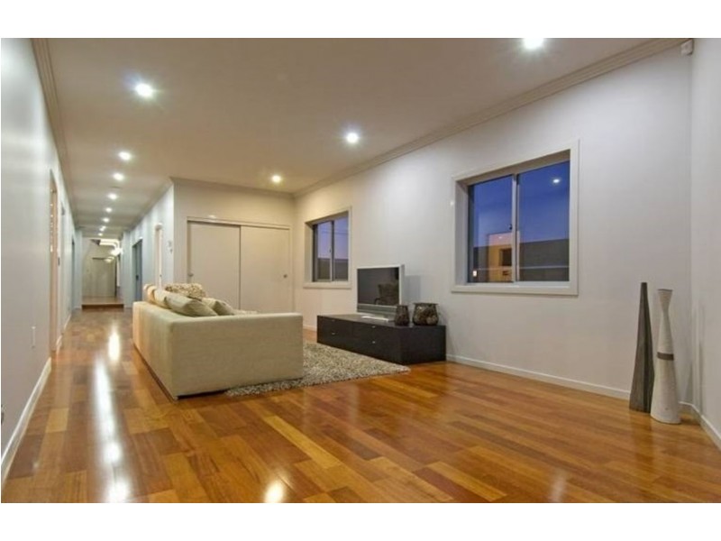 343 Main Road, Wellington Point QLD 4160