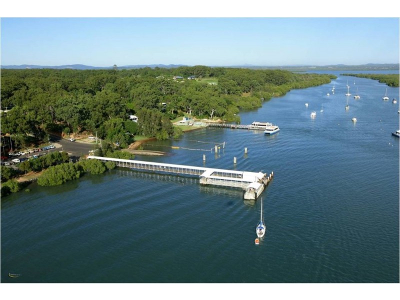 61 Barcelona Terrace, Russell Island QLD 4184