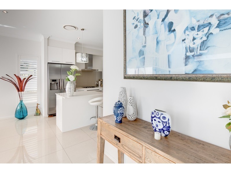 10/92-94 Sturgeon Street, Ormiston QLD 4160