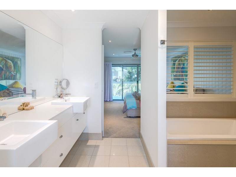 10/92-94 Sturgeon Street, Ormiston QLD 4160