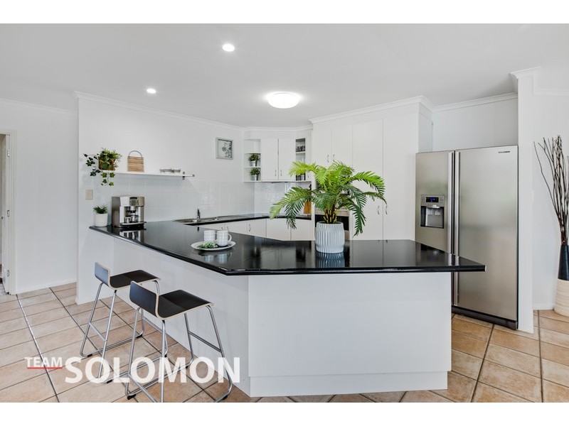 15 Viewfield Street, Redland Bay QLD 4165