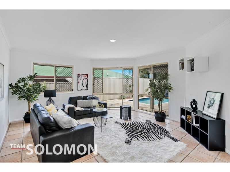 15 Viewfield Street, Redland Bay QLD 4165